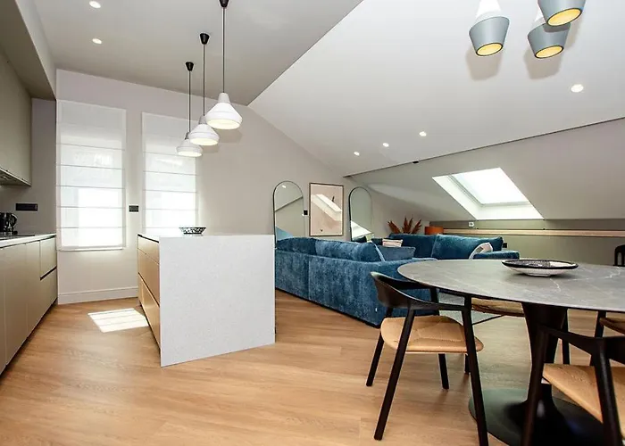 Apartment Three Pearls Deluxe By The Sea