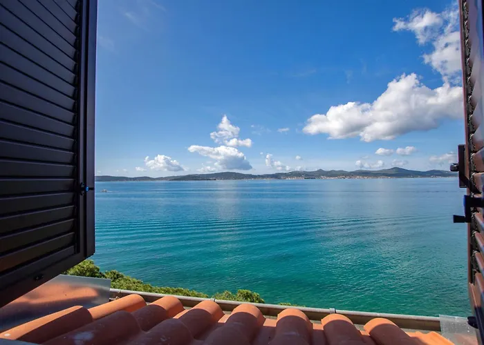 Apartman Three Pearls Deluxe By The Sea *