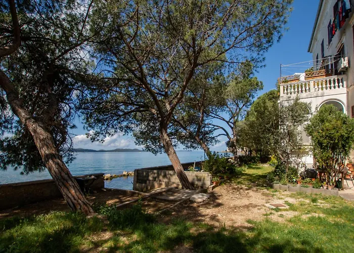 Apartman Three Pearls Deluxe By The Sea *